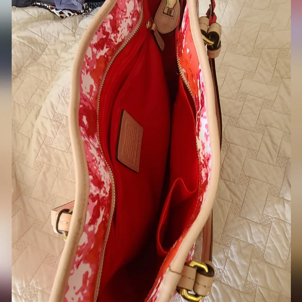 COACH floral print purse - Picture 3 of 3